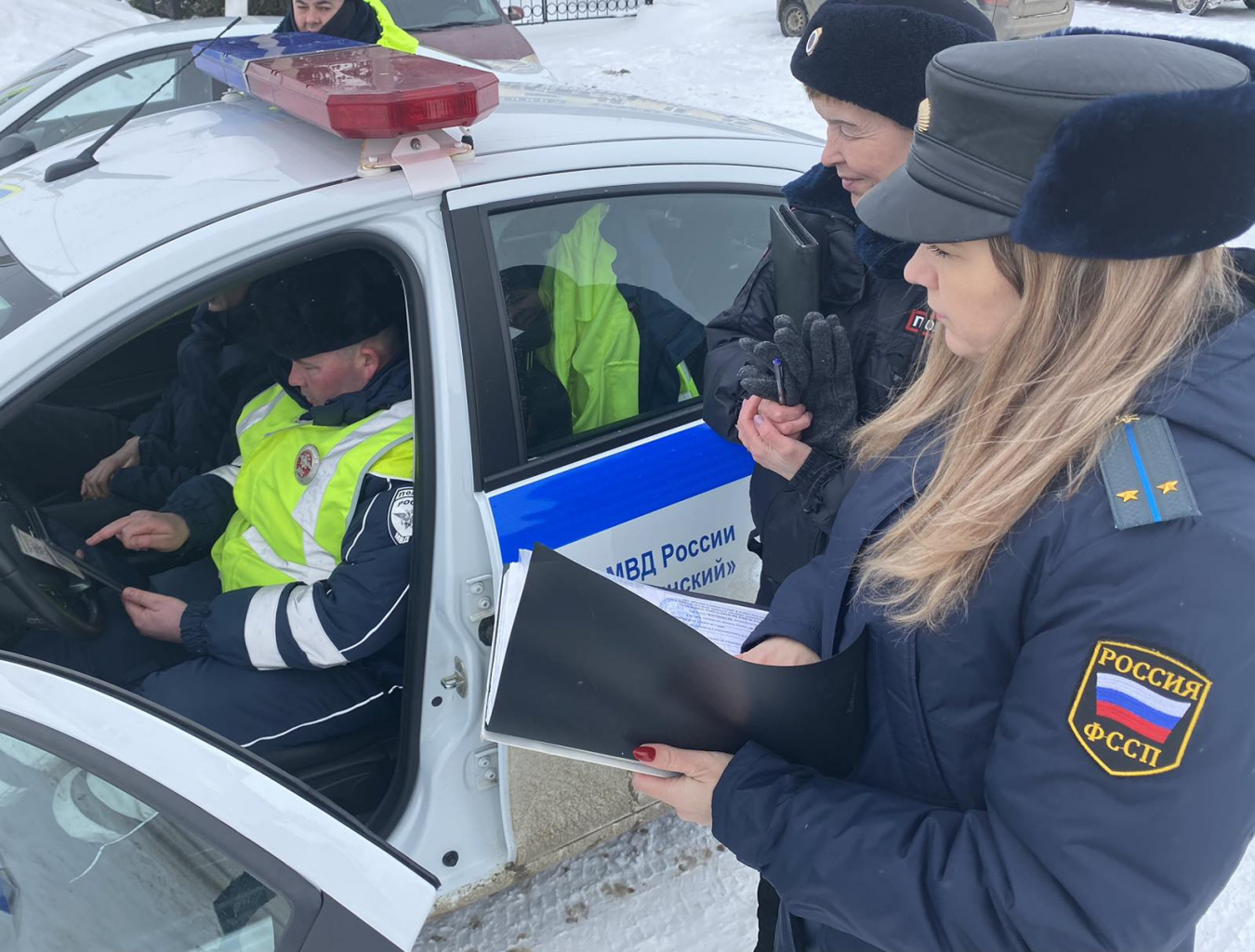 Сотрудники Госавтоинспекции совместно с представителем Федеральной службы судебных приставов Камышлинского и Клявлинского районов  выехали на улицы ст. Клявлино