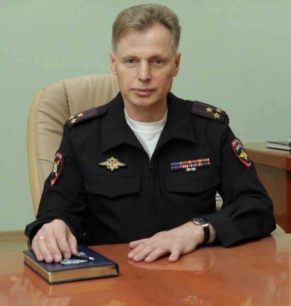 23 декабря 2022 года с 11:00 до 12:00 в Управлении ГИБДД ГУ МВД России по Самарской области начальник региональной Госавтоинспекции полковник полиции Юрий Александрович Некрасов проведет прямую телефонную линию.