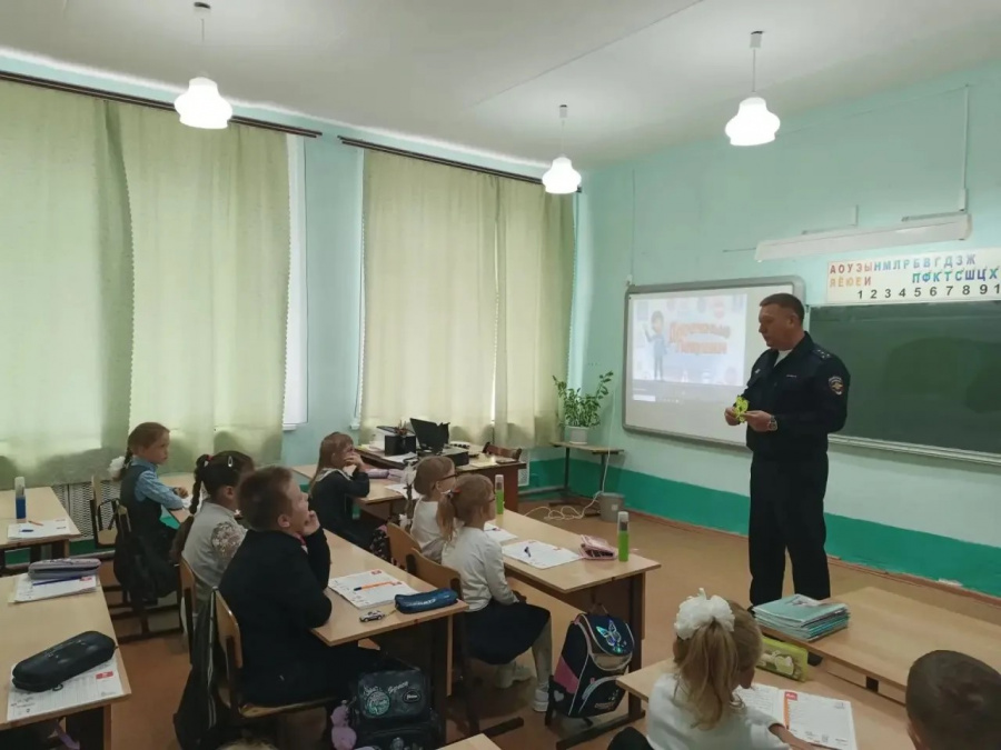 Накануне единого дня дорожной безопасности Накануне единого дня дорожной безопасности