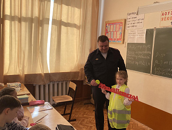 Госавтоинспекторы провели профилактическую акцию «Будь заметен!»